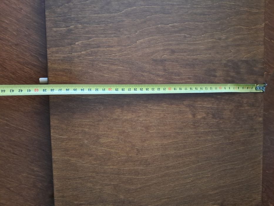 Duży masywny rozkładany stół