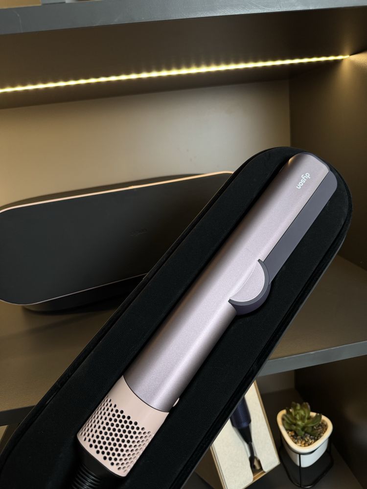 Dyson Airstrait преміальна якість з кейсом