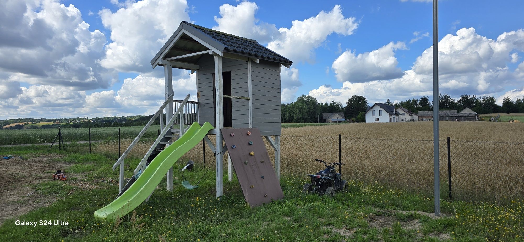 Domek dla dzieci, do zabawy, piaskownica, zjeżdżalnia, wspinaczka