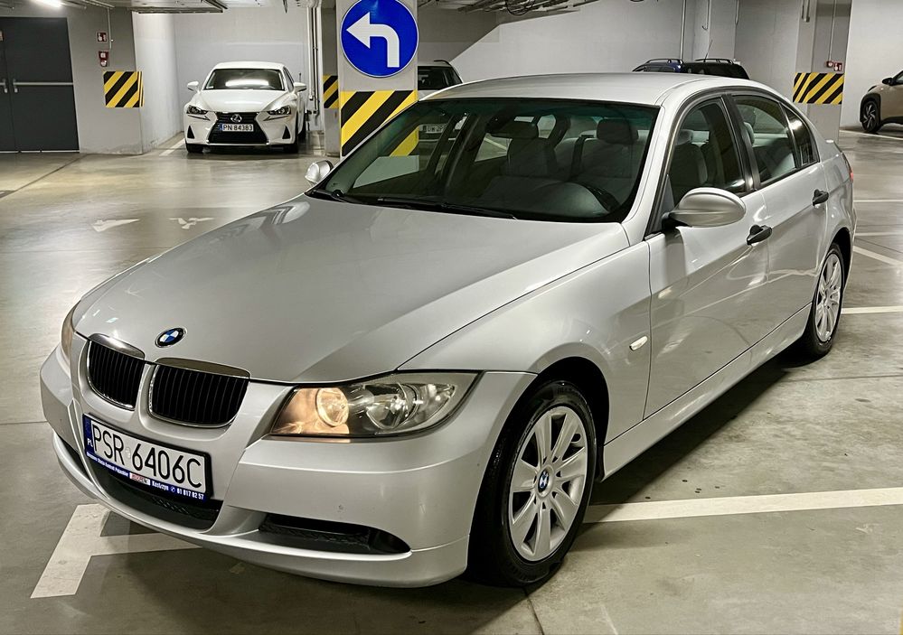 BMW 318i E90 2.0 Benzyna