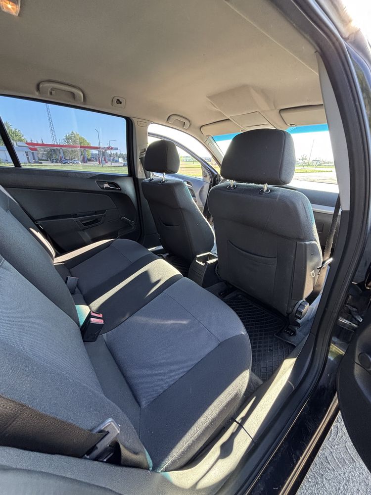 Opel Astra H kombi