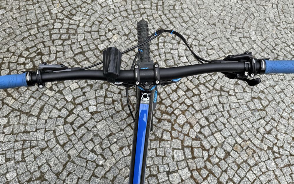 Rower DH Mondraker Summum Pro team