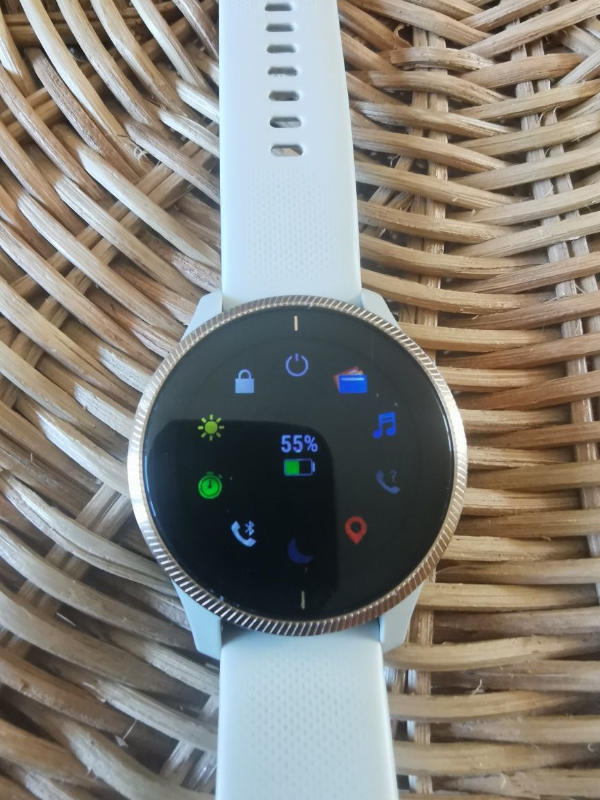 Garmin Venu Amoled Smartwach