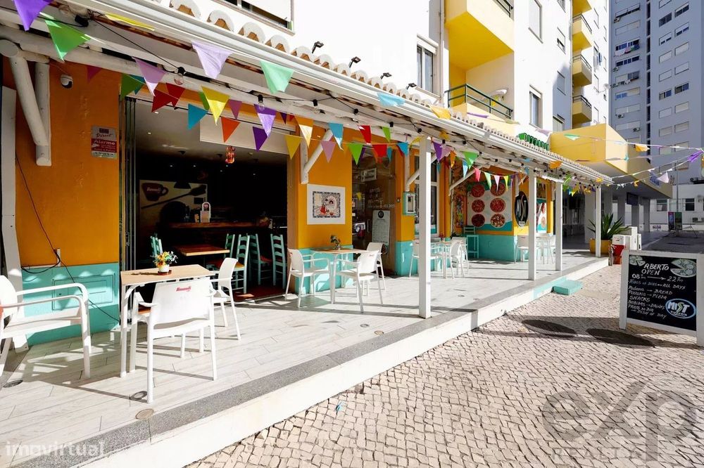 Pasteleria E Pizzeria, Terraço, Parking Praia 300 M