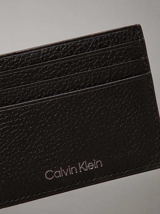 Estojo de couro para cartões Calvin Klein (estado ideal)