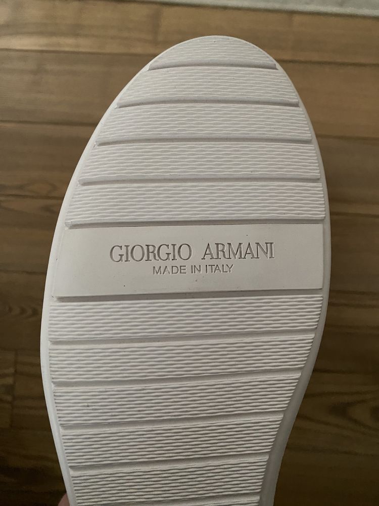 Оригінальне взуття від Giorgio Armani