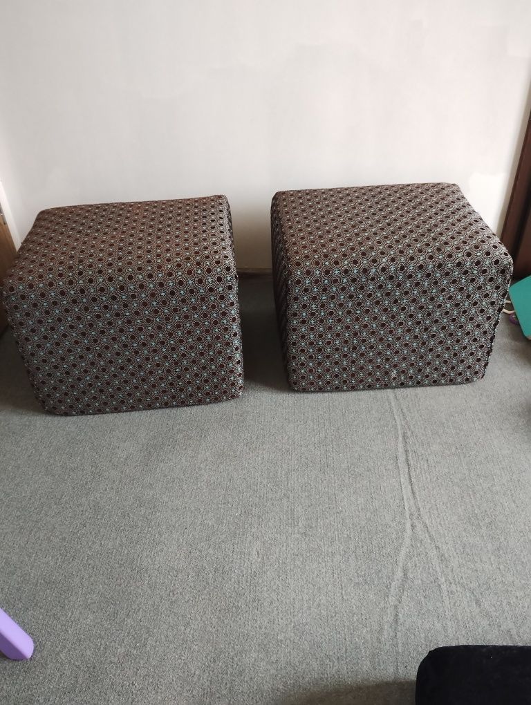 Pufa piankowa dwie sztuki