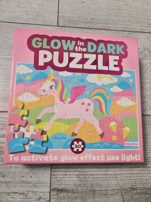 Puzzle glow in the dark