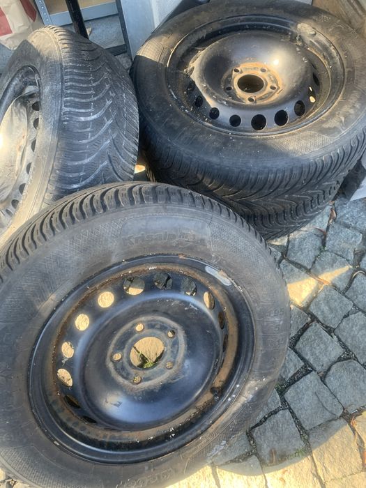 Opony Koła 15 5x114,3 opony zima 195/65R15