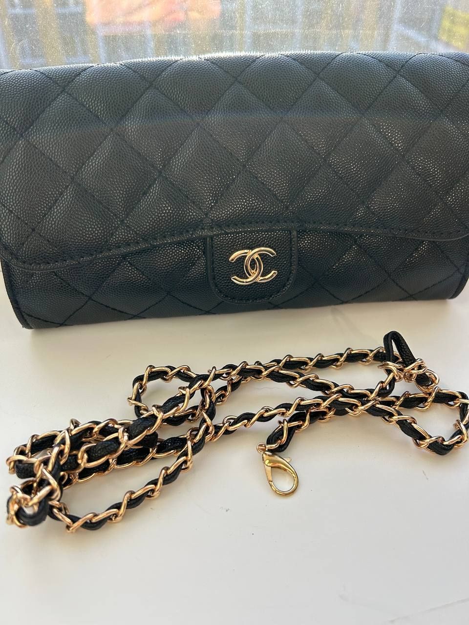 Продам клатч Chanel