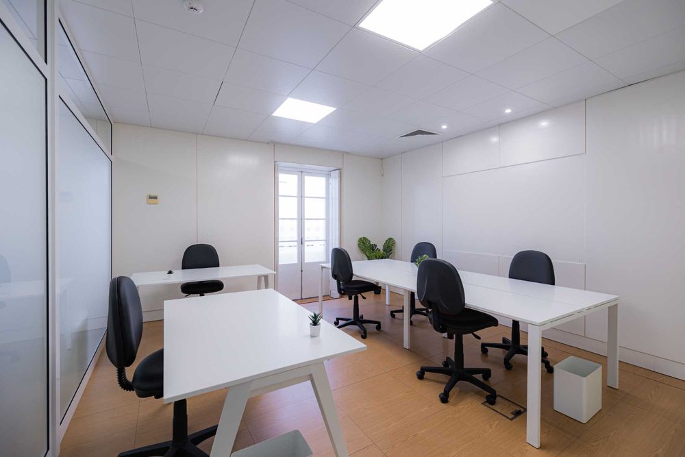 Gabinetes e Espaços de Trabalho – Centro de Ponta Delgada