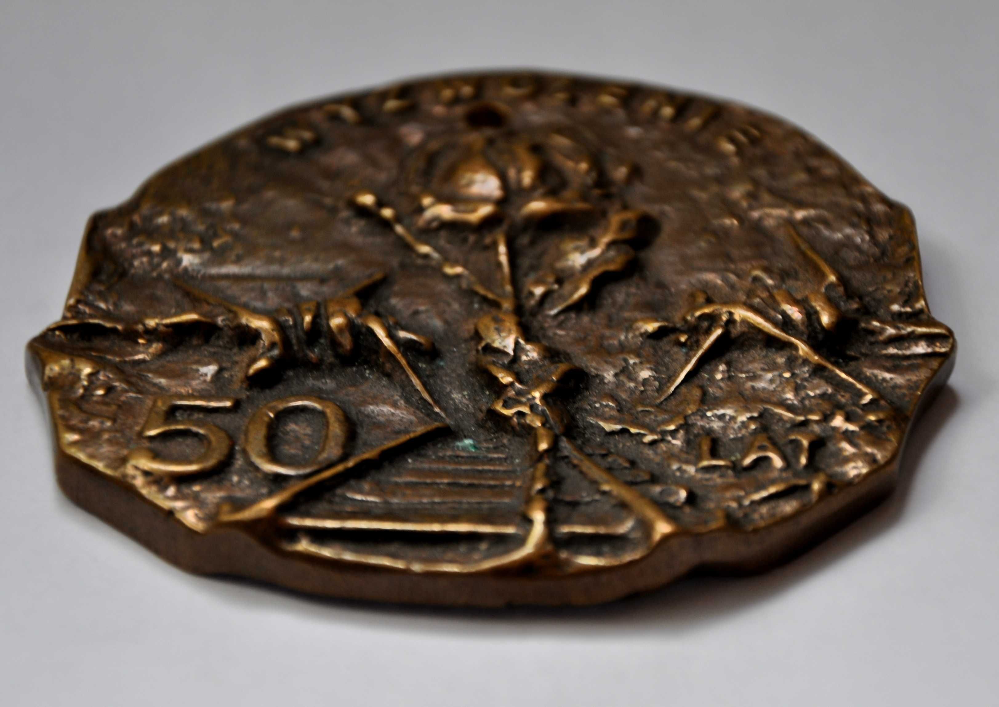 Medal.Stasiński - 50 lat Wyzwolenia Za Wasze Cierpienia - Nasza Miłość