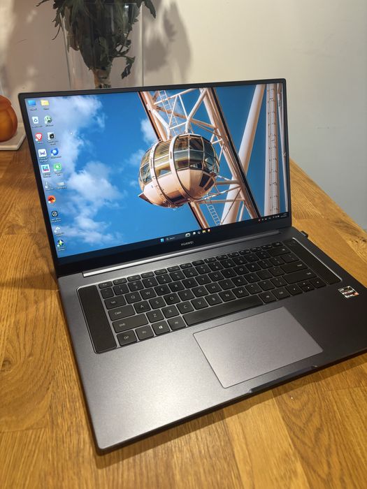 Huawei MateBook D16 – Ryzen 5 4600H / 16GB RAM / 512GB SSD / W11