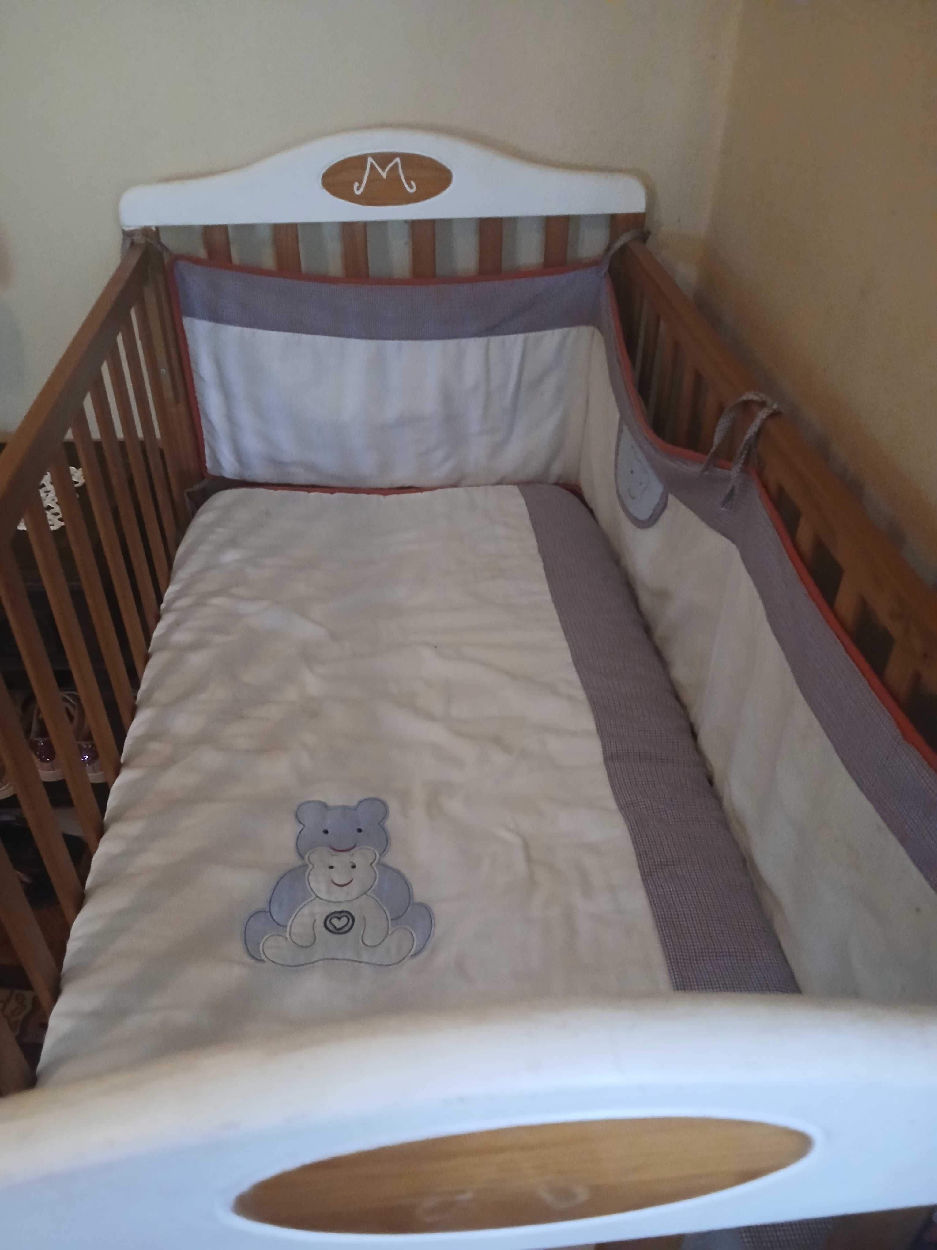 Cama para bebê óptimo estado