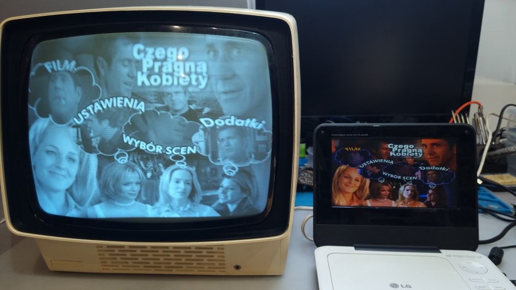 Telewizor Neptun 150 z funkcją monitora komputerowego.