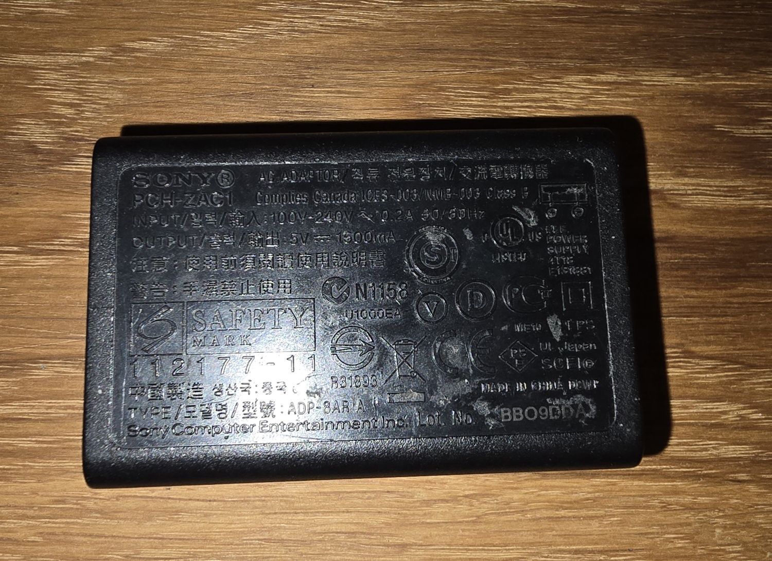 PlayStation Vita stacja dokująca PCH-ZCL1J  + zasilacz i oryginalny ka