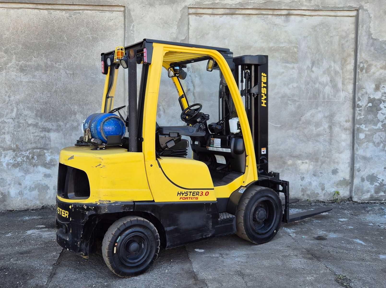 Hyster 3000kg • 2017r • TRIPLEX • 6100 mtg • wózek widłowy • leasing