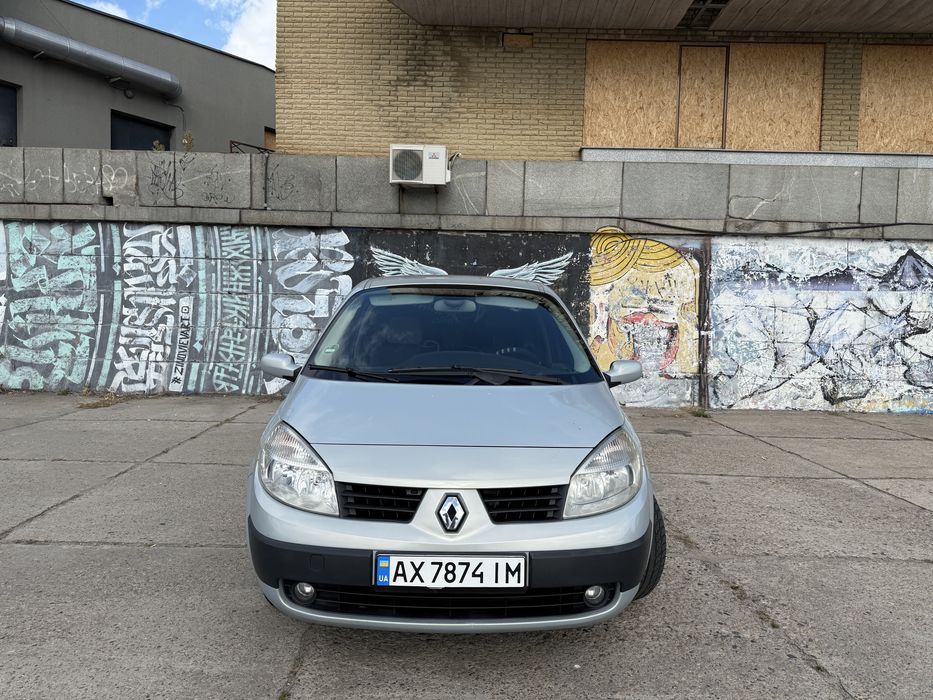 Renault Megane Grand Scenic 2