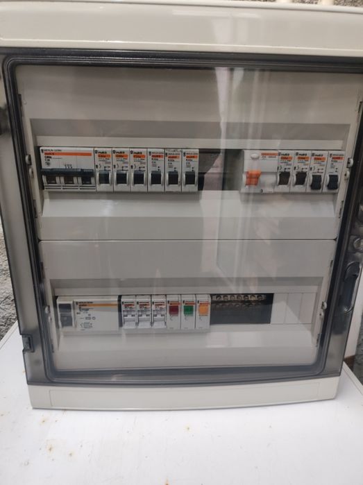 Quadro elétrico como novo