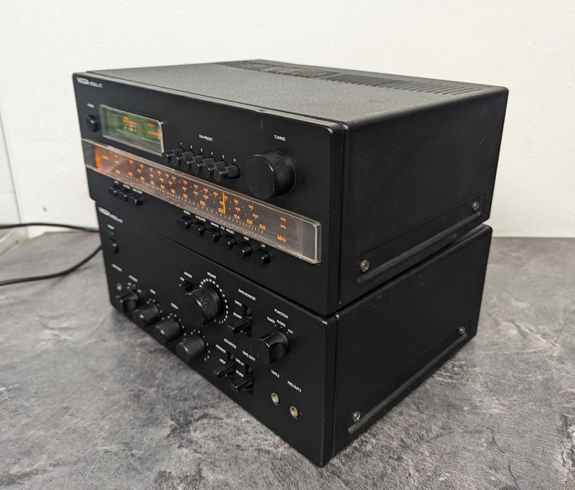 Стерео підсилювач WEGA Modul 41V та тюнер WEGA Modul 41T (SONY).