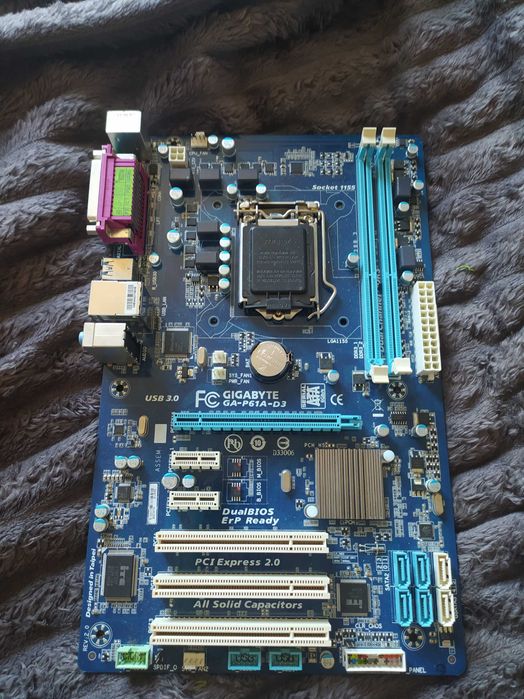 Материнка Gigabayte