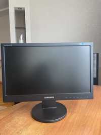 Монитор 19  Samsung SyncMaster SM 943SN LS19MYYKBBA Black