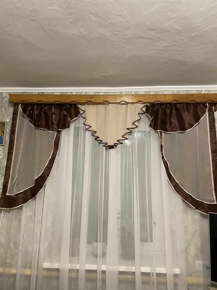 Продам ламбрикени 2 шт стан ідеальний!