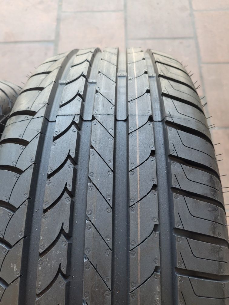 Pneus 225/60R16 Goodyear