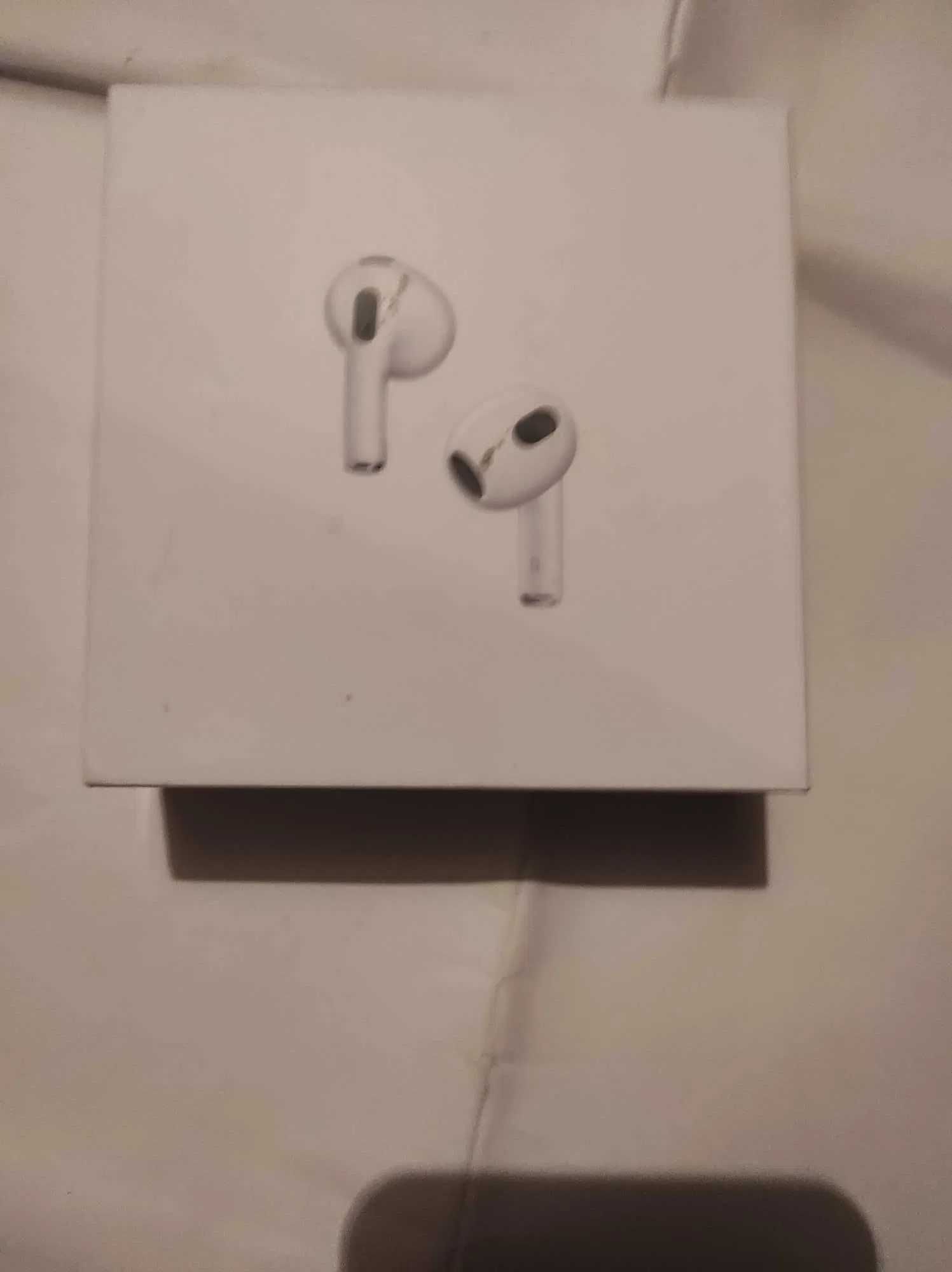 Słuchawki Apple AirPods 3