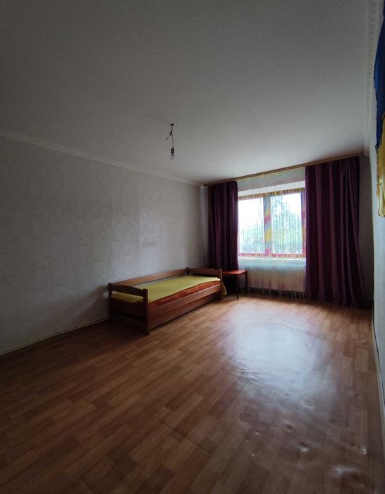 № 13613 - Простора 3к. квартира, 2/5 пов. цегляного будинку, Озерне