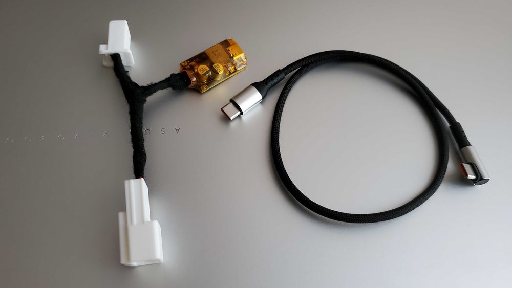 Блок живлення відеореєстратора на Dodge Challenger\Charger