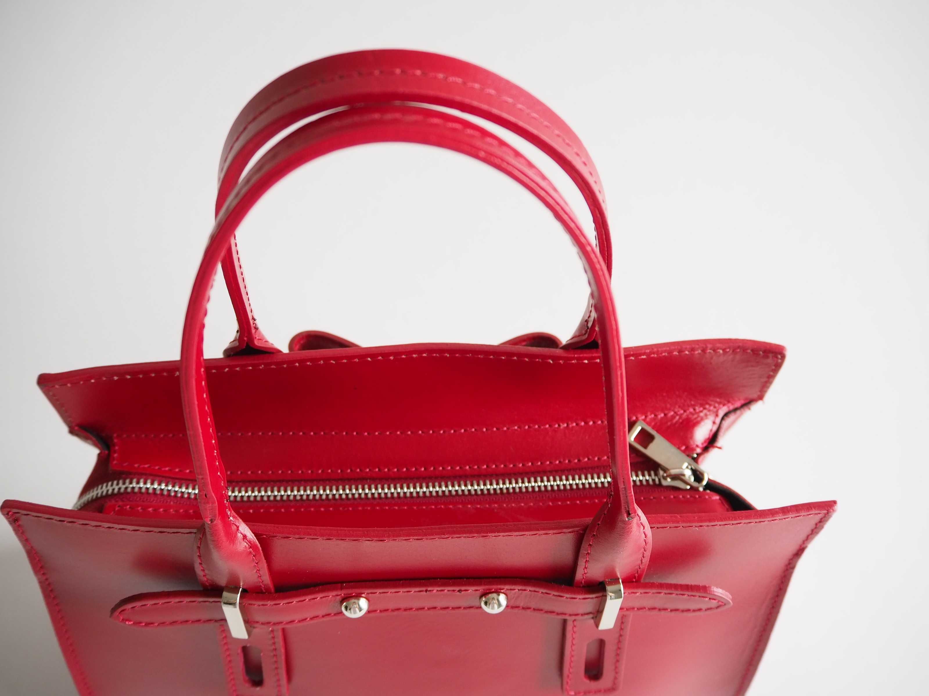 Bolsa  de couro genuíno vermelho para mulher fabricada na Itália