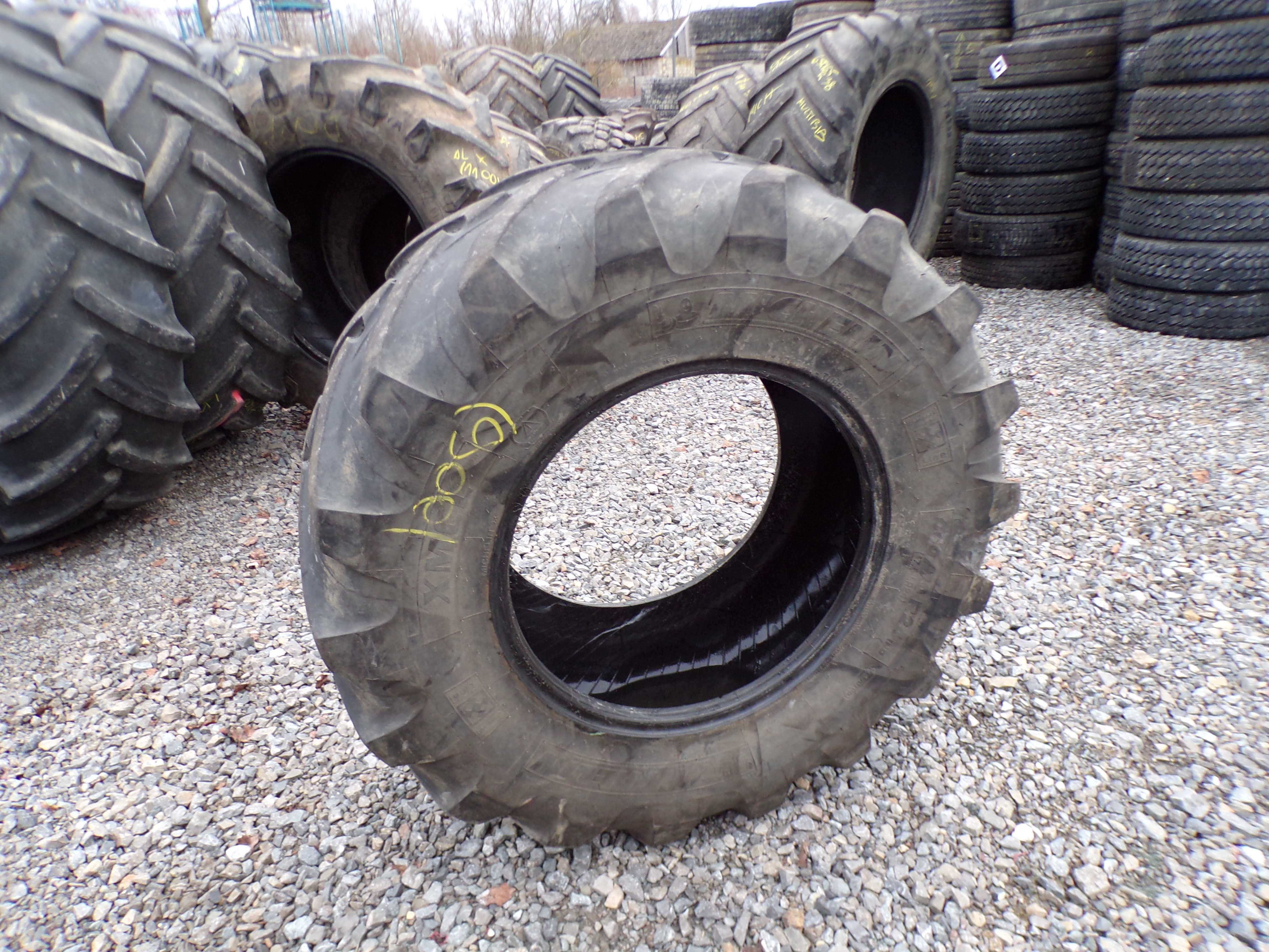 Opona 460/70R24 17.5R24 MICHELIN XMCL (900 netto)