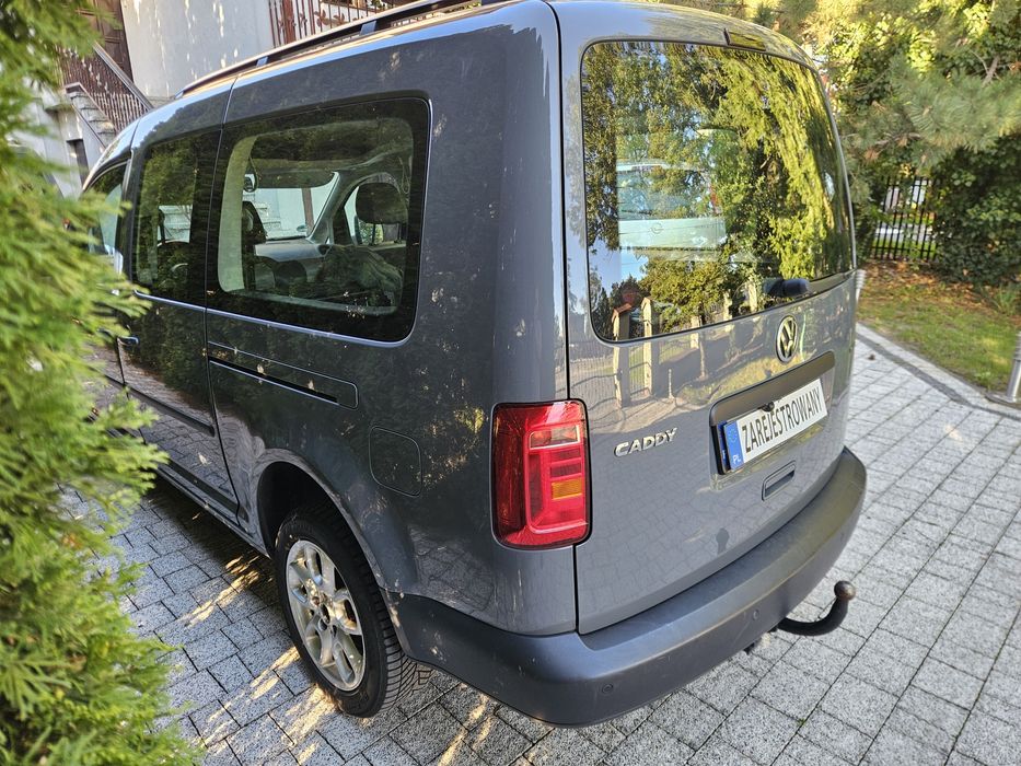 Wersja Long Maxi. 2013 ostatni model 1.6 MPI gaz LPG. 7 osobowy. EURO5