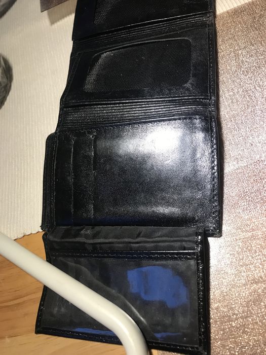 Czarny portfel danski Patra ze skóry średni.