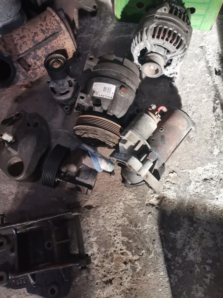 alternator 2.5 dci