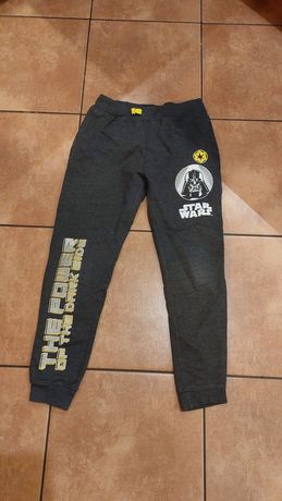 Spodnie dresowe Star Wars r. 146