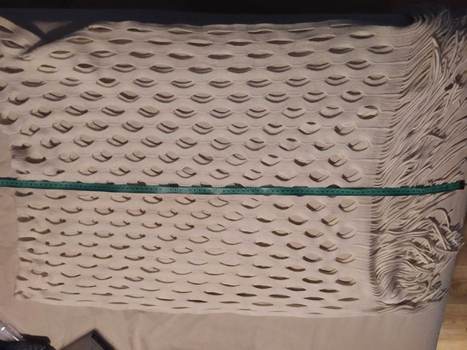 Szal damski ażurowy