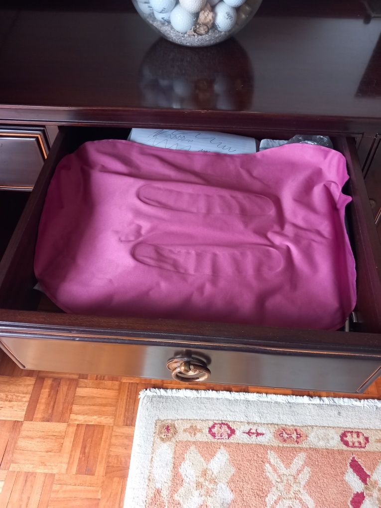 Secretária clássica.
