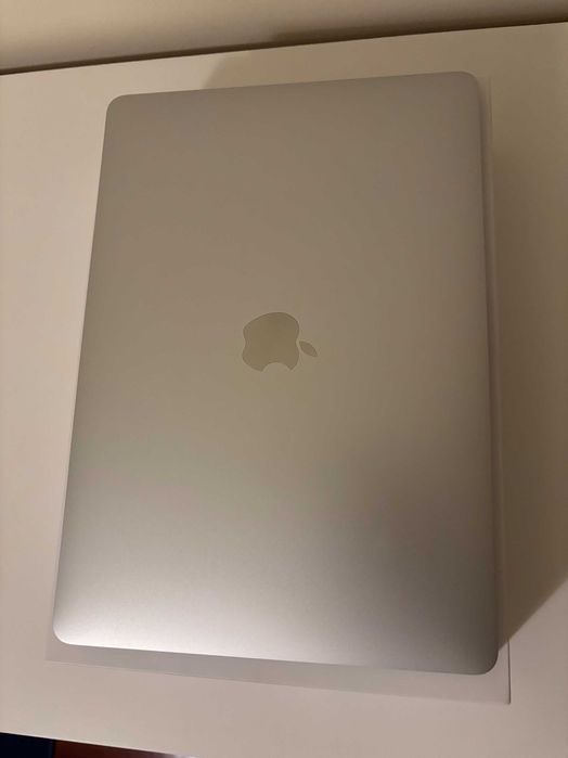 Macbook Air M1 256GB 8GB Mem