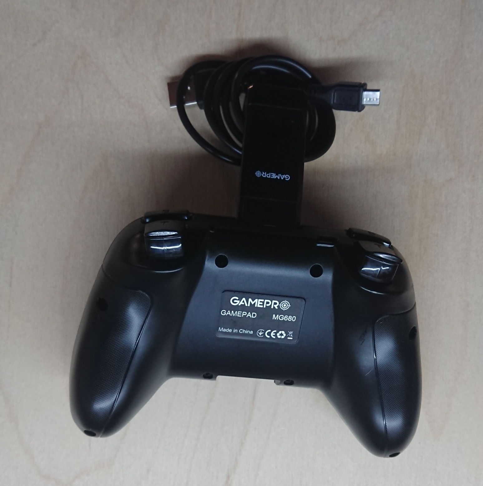 Бездротовий геймпад GamePro Bluetooth Android/iOS Black (MG680)