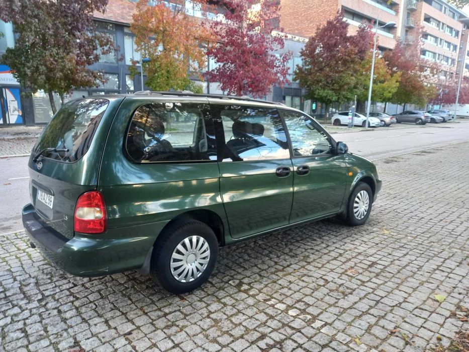 Kia carniçal 2.9 D 16v caixa automática