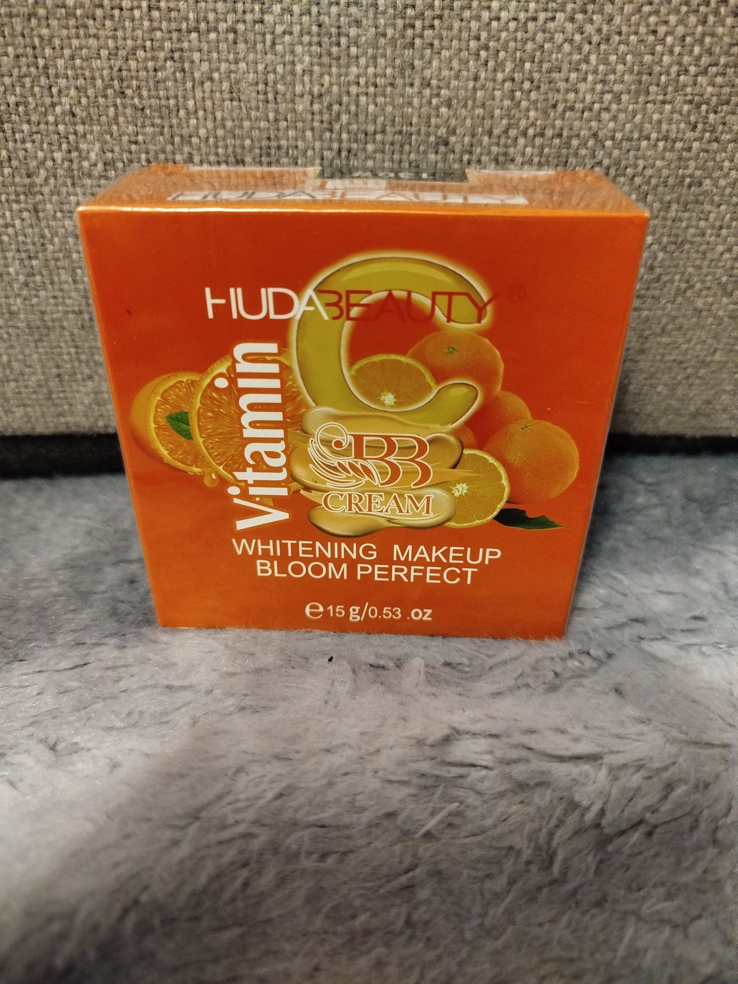 Huda Beauty podkład BB z witaminą C kolor 130 Panna Cotta