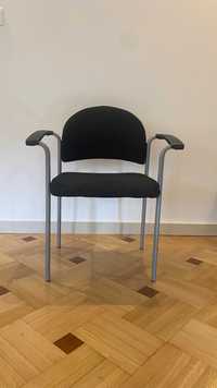 Krzesło używane materiałowe