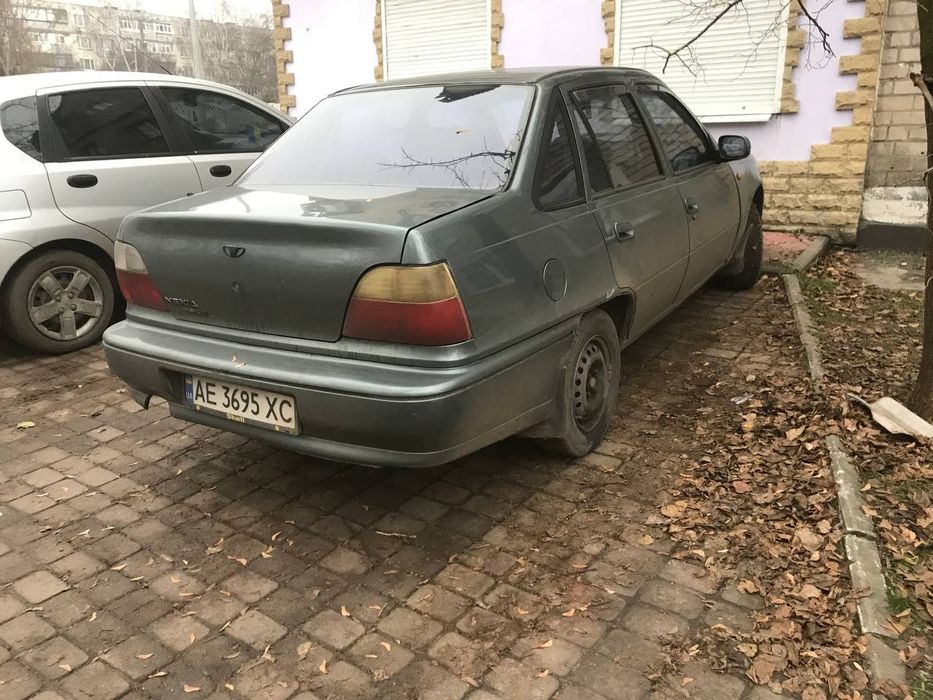 Продам Daewoo Nexia девяносто седьмого года у нормальном техническом