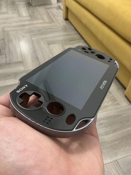 Дисплей PS VITA в невідомому стані