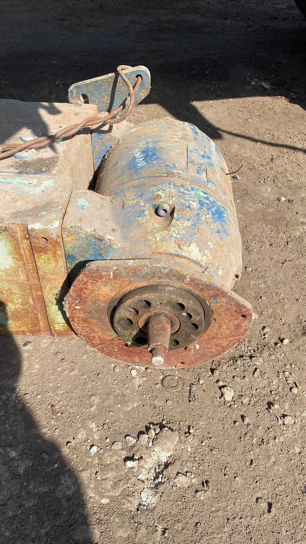 Продам заточный наждачный станок