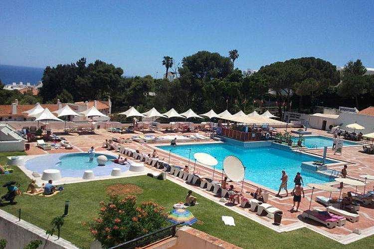 Estúdio em Albufeira com piscina e vista mar