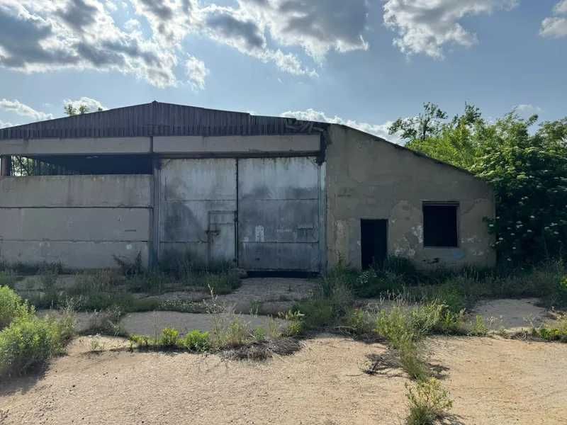 ПРОДАЖ - Цілісний майновий комплекс, 772,8 кв.м. с. Познанка Перша