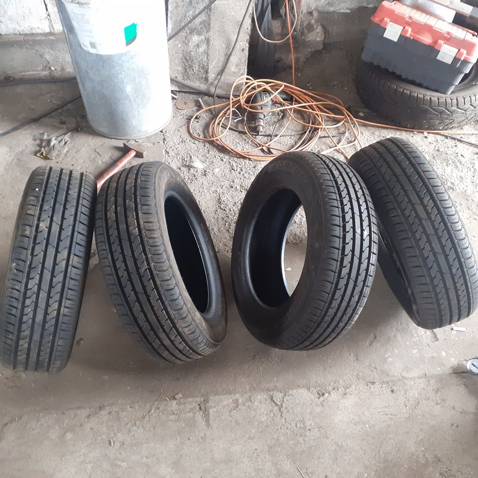 Opony 14 " Sprzedam